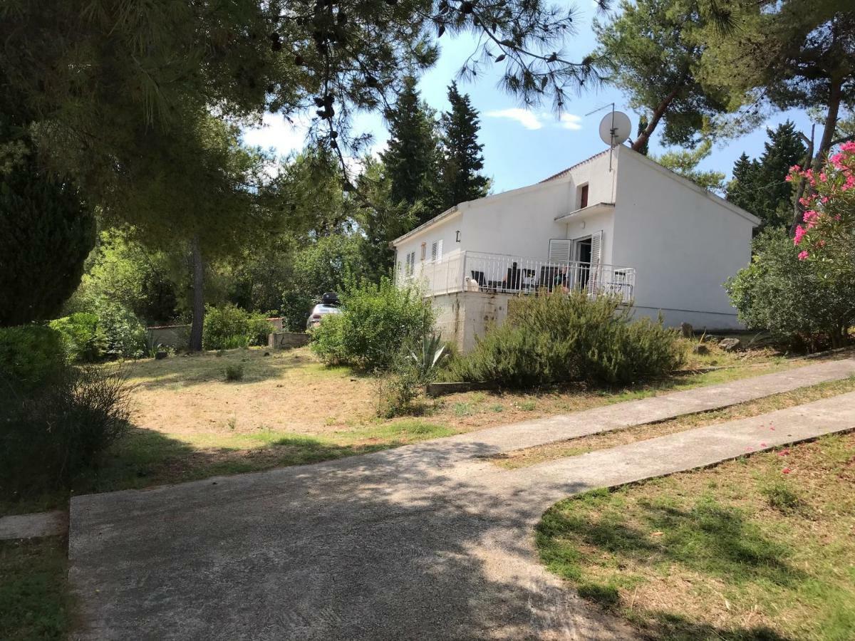 Beach House Black Olive Villa Slatine Exteriör bild